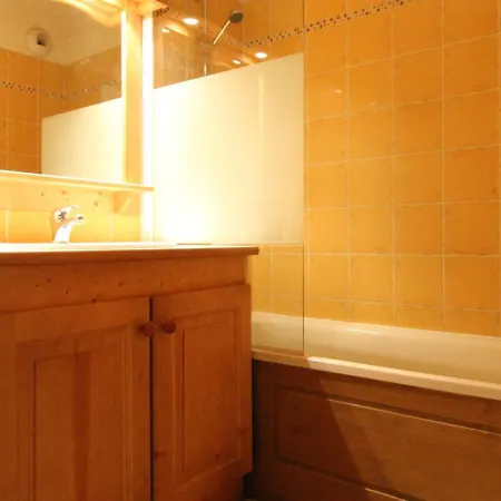 Spacieux Pour 6 Avec Balcon Et Parking Appartamento